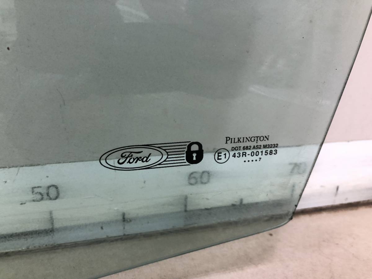 Стекло двери передней левой Ford Fusion (JU) 2002-2012