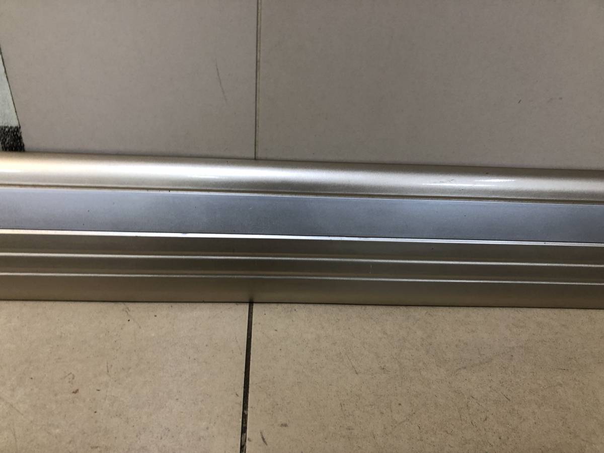 Накладка двери передней правой Toyota Land Cruiser (J100) 1998-2007