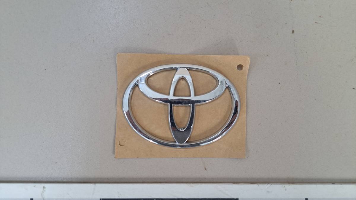 Эмблема Toyota Camry (XV30) 2001-2006