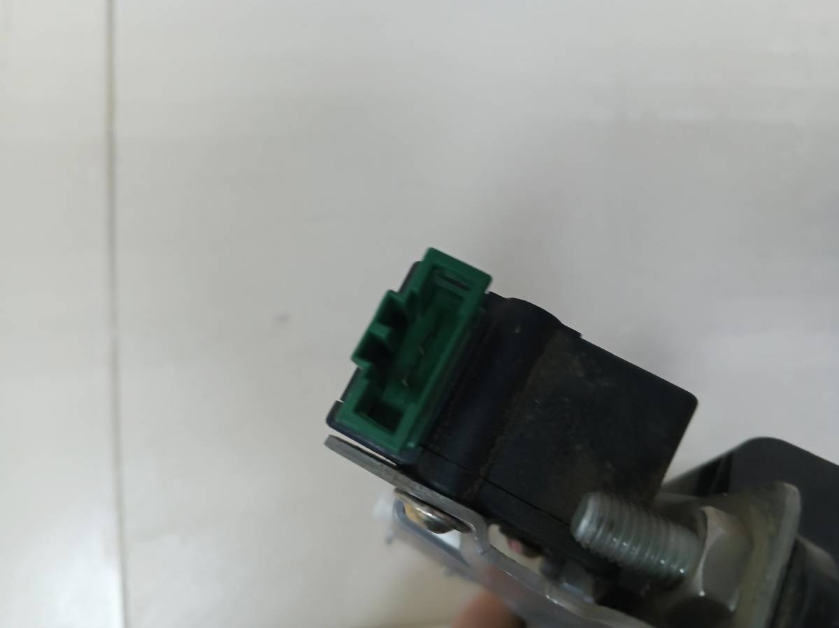 Замок багажника Land Rover Discovery 3 2004-2009