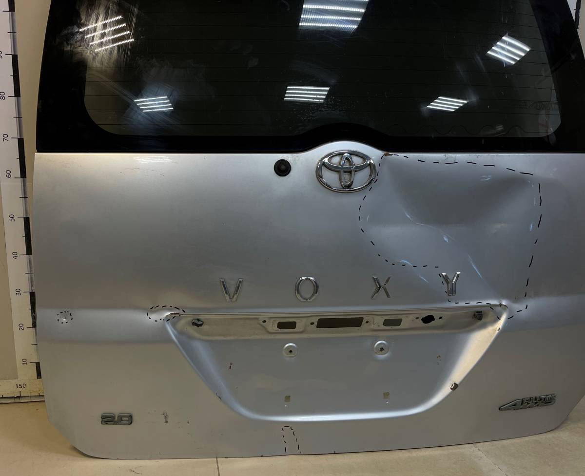 Дверь багажника со стеклом Toyota Noah (R60) 2001-2007