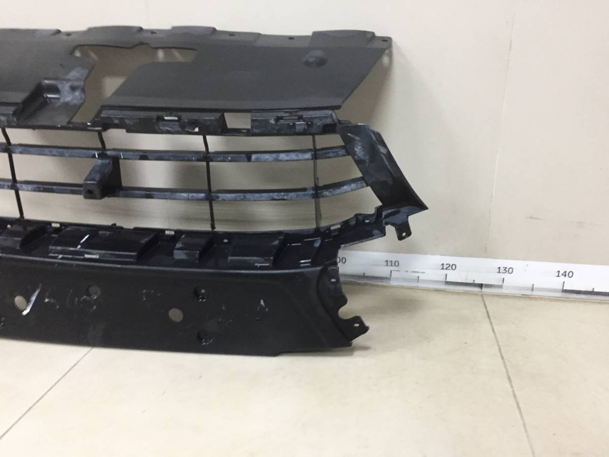 Решетка радиатора Lada Vesta 2015>