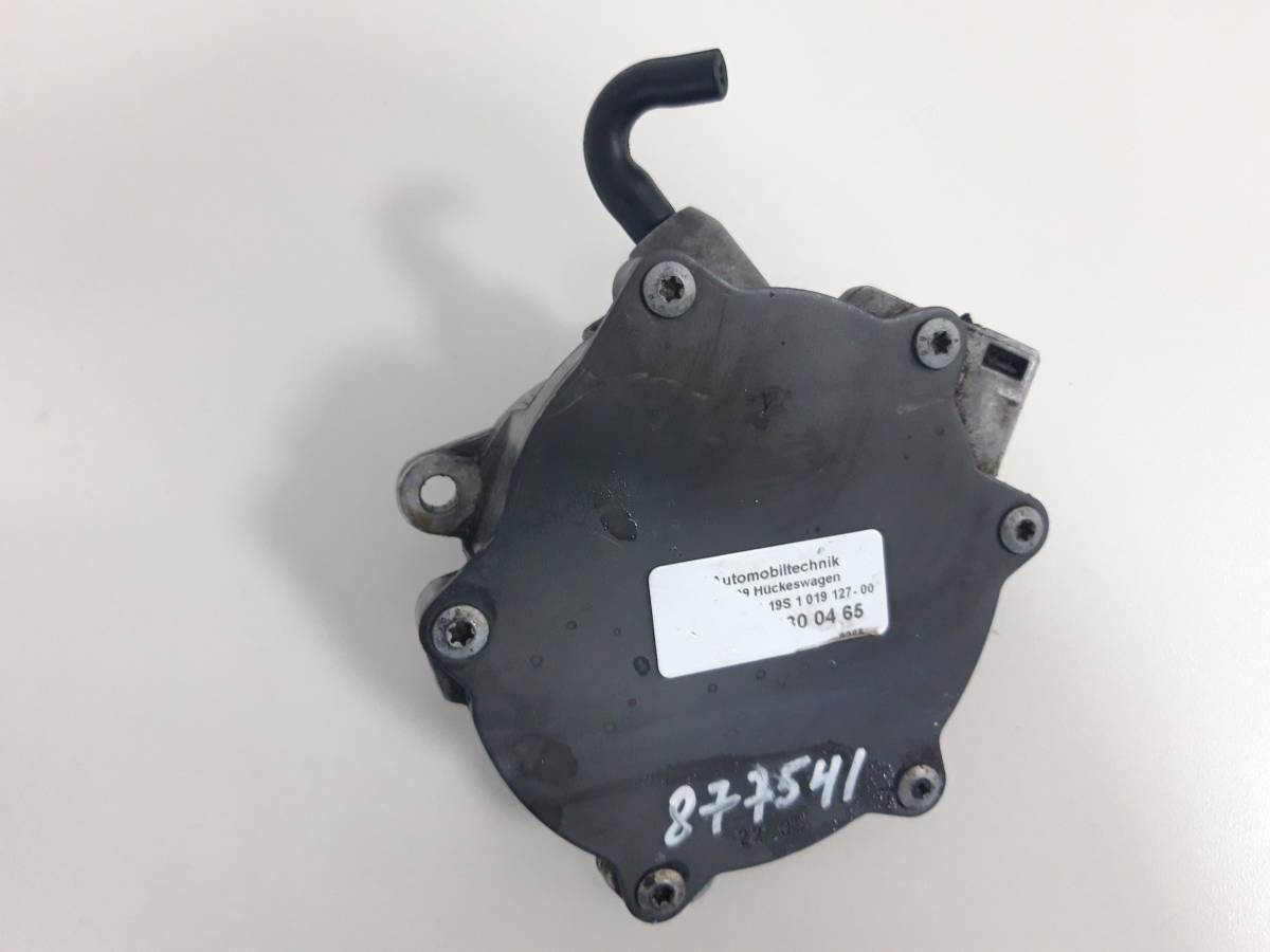 Насос вакуумный Mercedes-Benz C-Class (W203) 2000-2007 Насос вакуумный Mercedes-Benz C-Class (W203) 2000-2007
