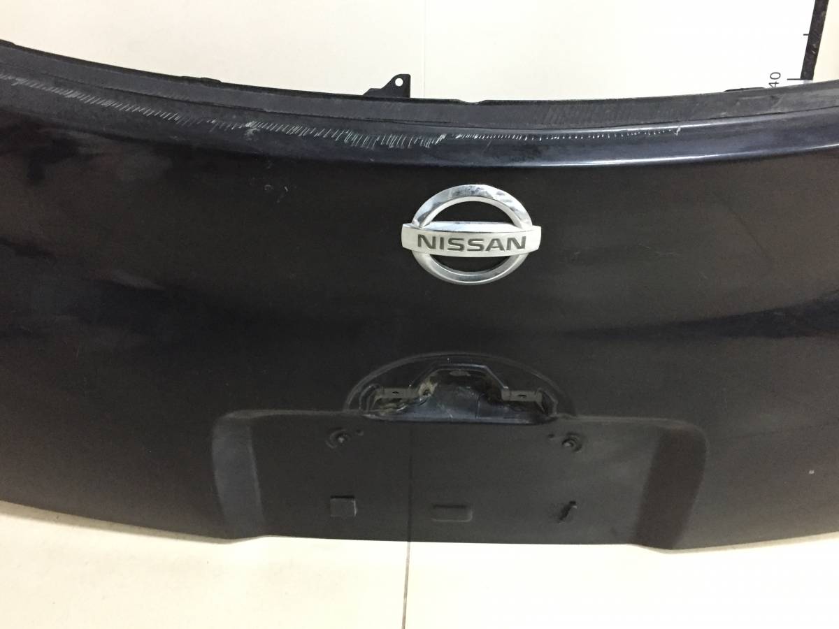 Дверь багажника Nissan March (K12) 2002-2010