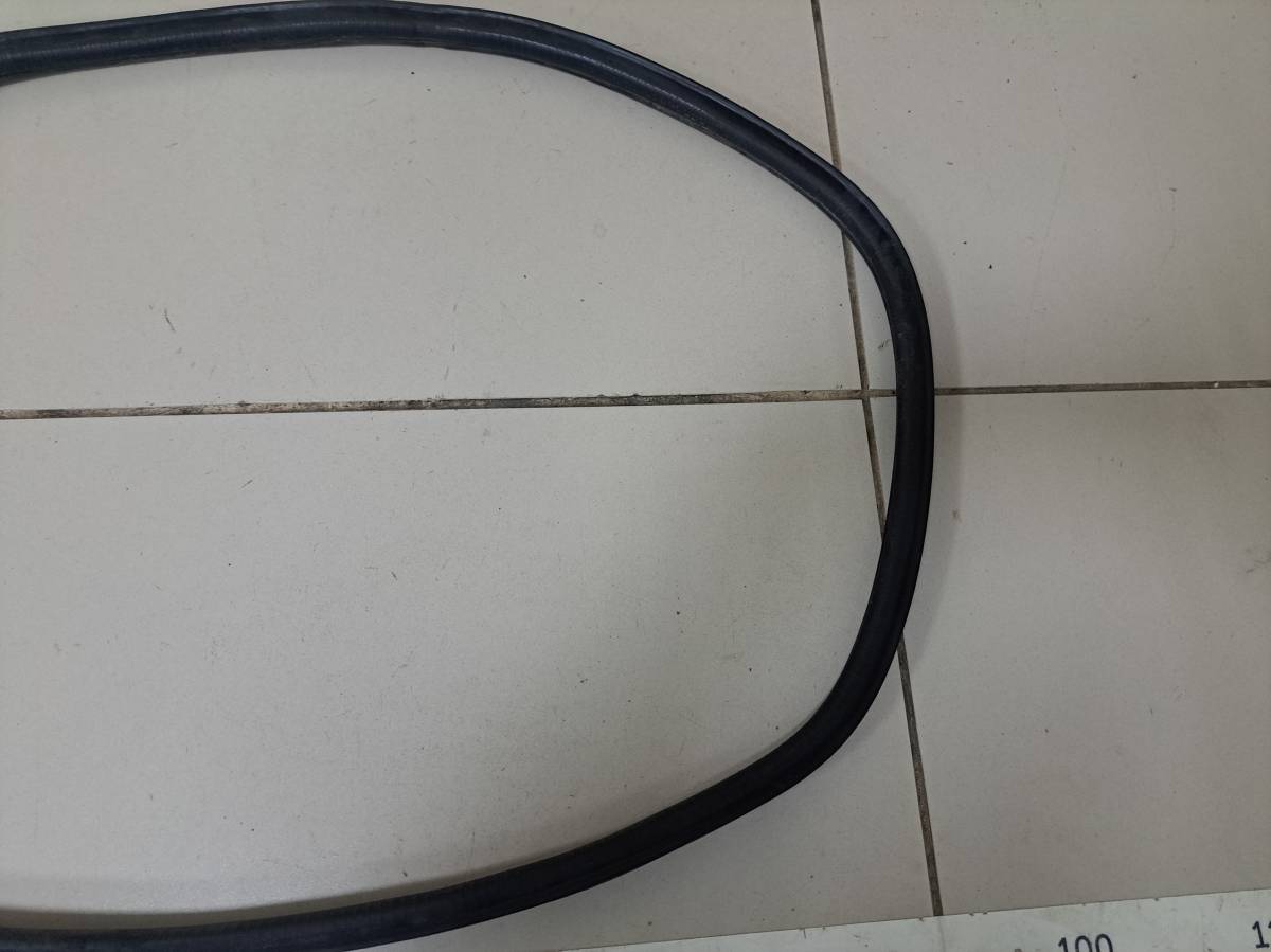 Уплотнитель (внутри) Toyota Land Cruiser Prado (J120) 2002-2009