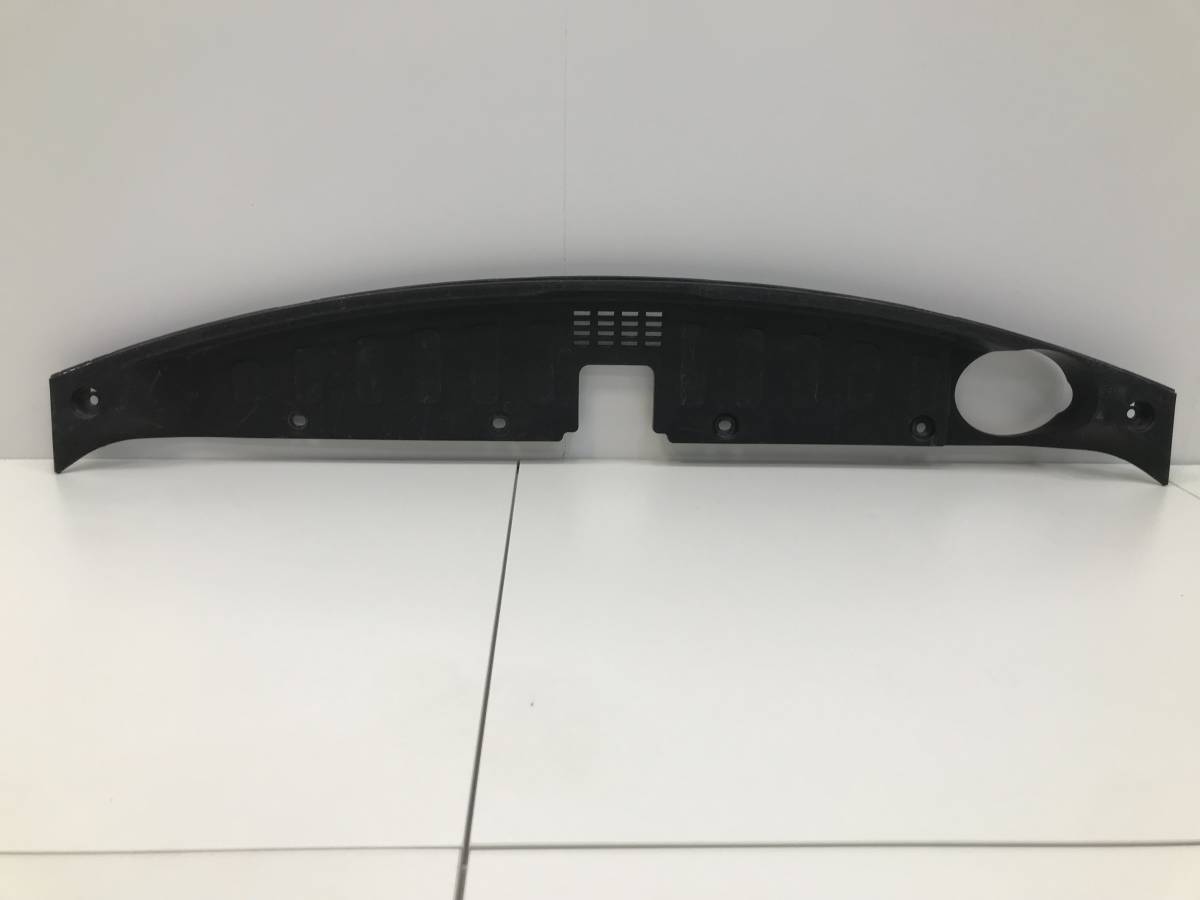 Кожух замка капота Kia Sorento (XM) 2009>