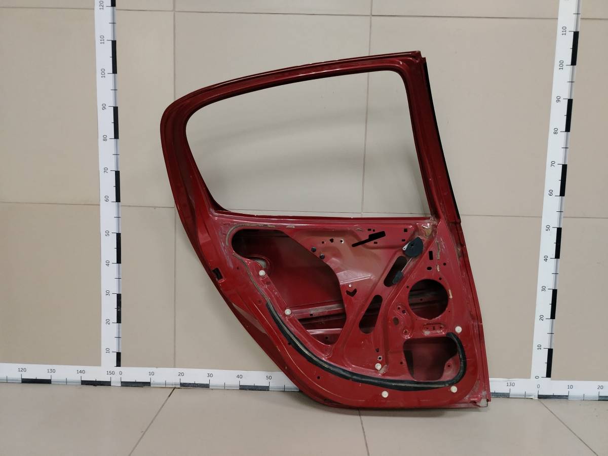 Дверь задняя левая Peugeot 206 1998-2012