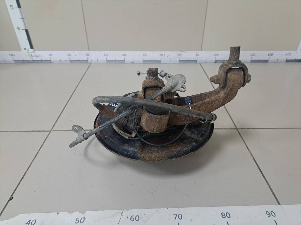 Кулак поворотный задний правый Toyota Camry (V50) 2011-2017