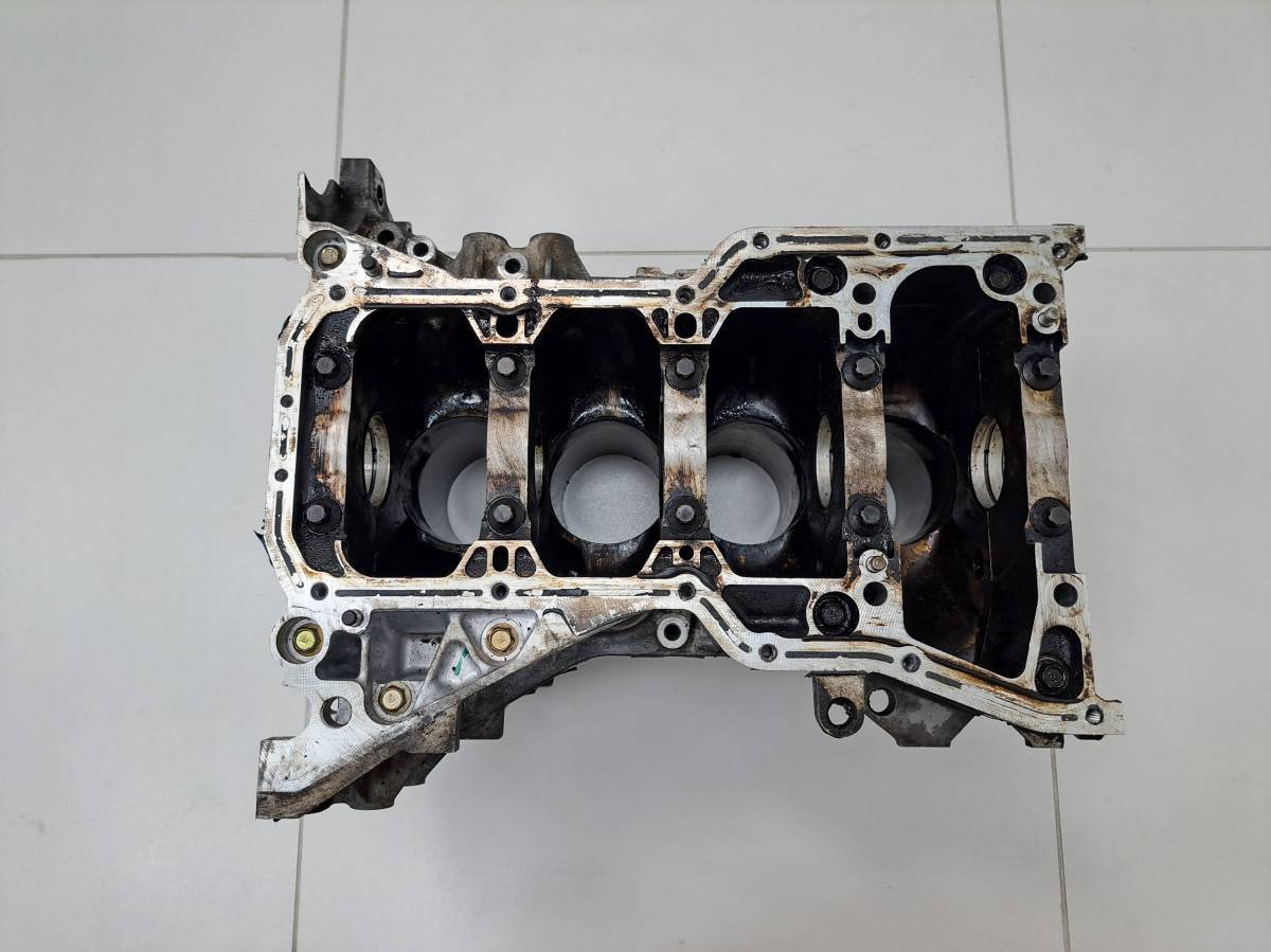Блок двигателя Nissan X-Trail (T30) 2001-2006