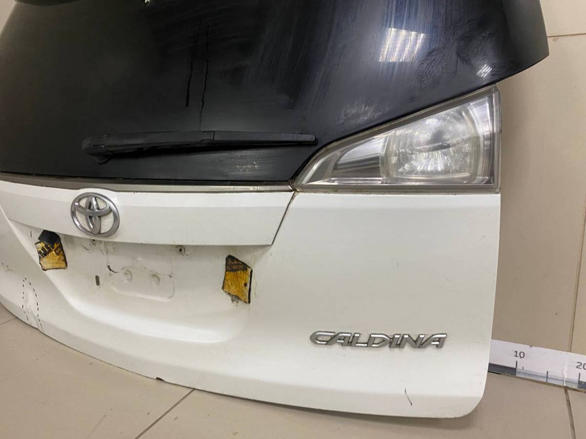 Дверь багажника со стеклом Toyota Caldina (T240) 2002-2007