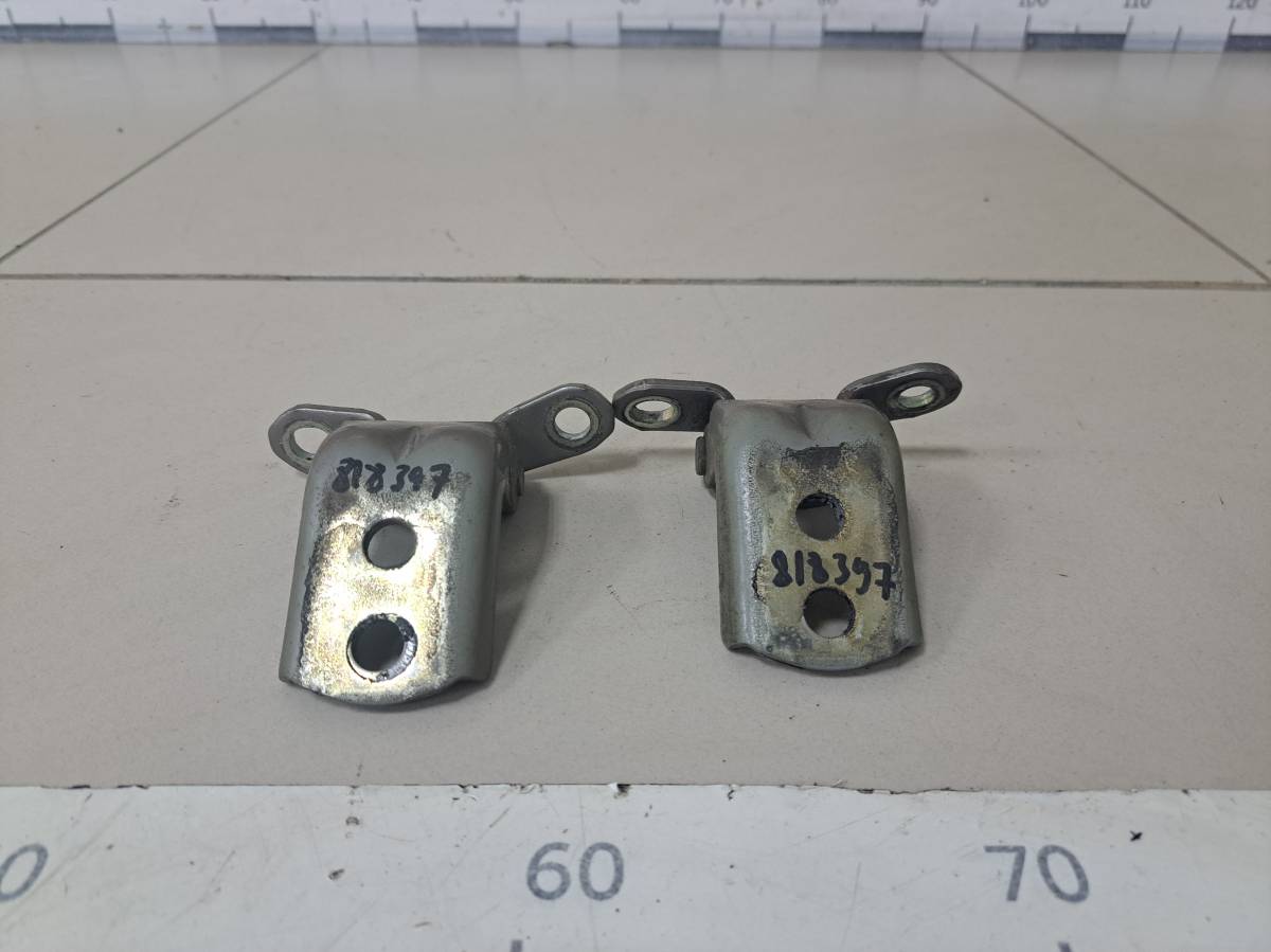 Петля двери задней левой нижняя Nissan Primera (P12) 2002-2007 Петля двери задней левой нижняя Nissan Primera (P12) 2002-2007