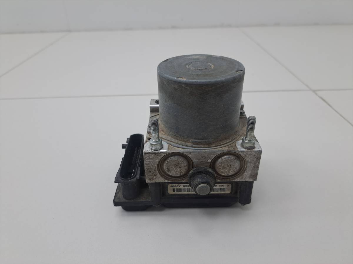 Блок ABS (насос) Nissan Primera (P12) 2002-2007