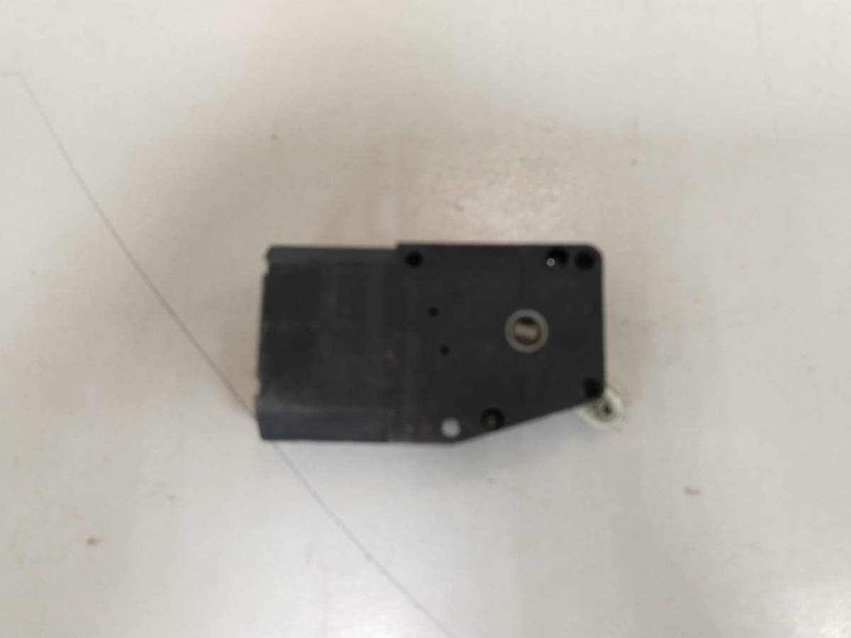 Моторчик заслонки печки Subaru Forester (S11) 2002-2007