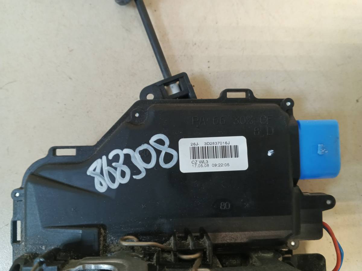 Замок двери передней правой Volkswagen Golf Plus 5 2005-2014