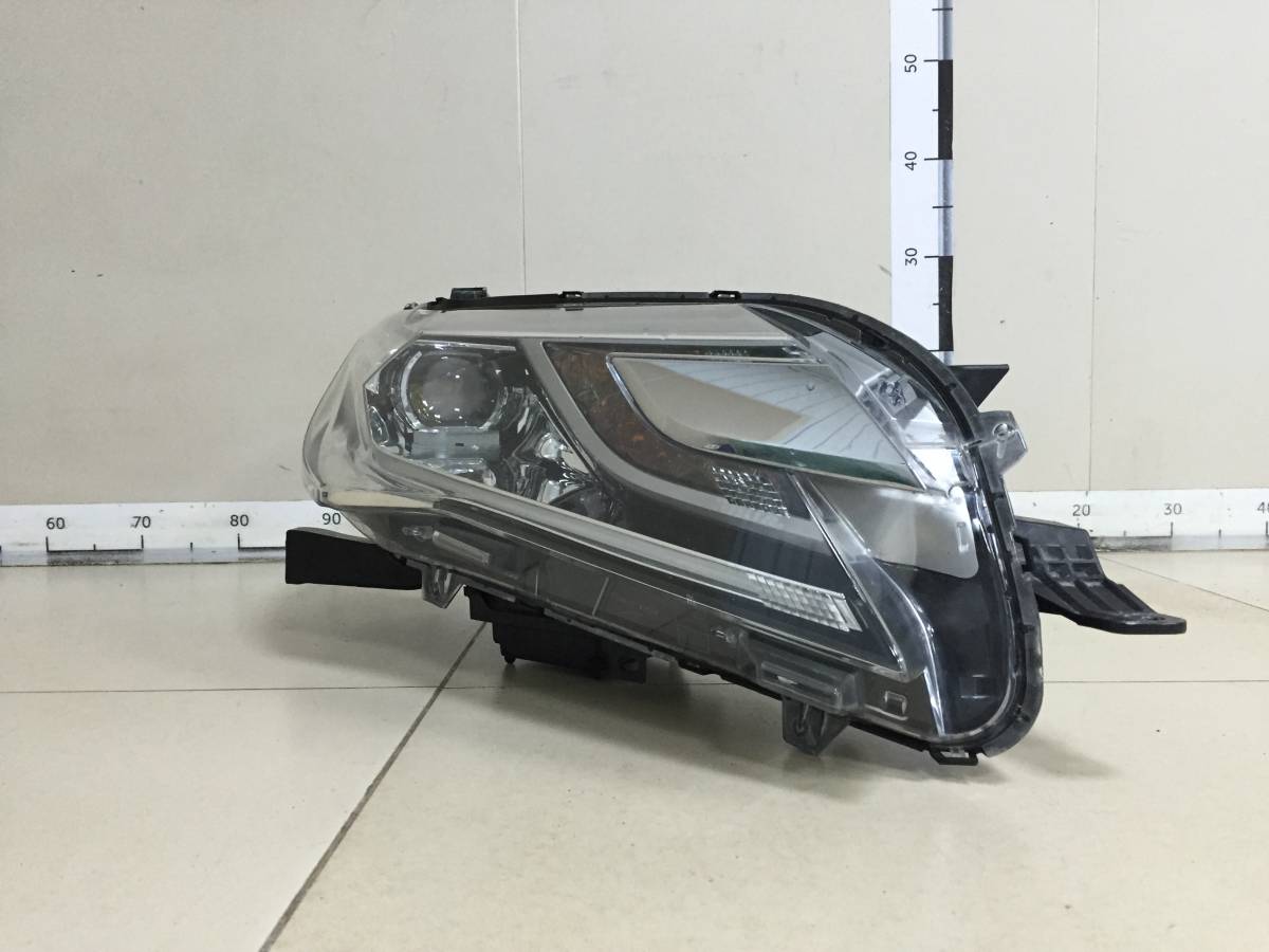 Фара правая Mitsubishi Pajero/Montero Sport (KS) 2015>