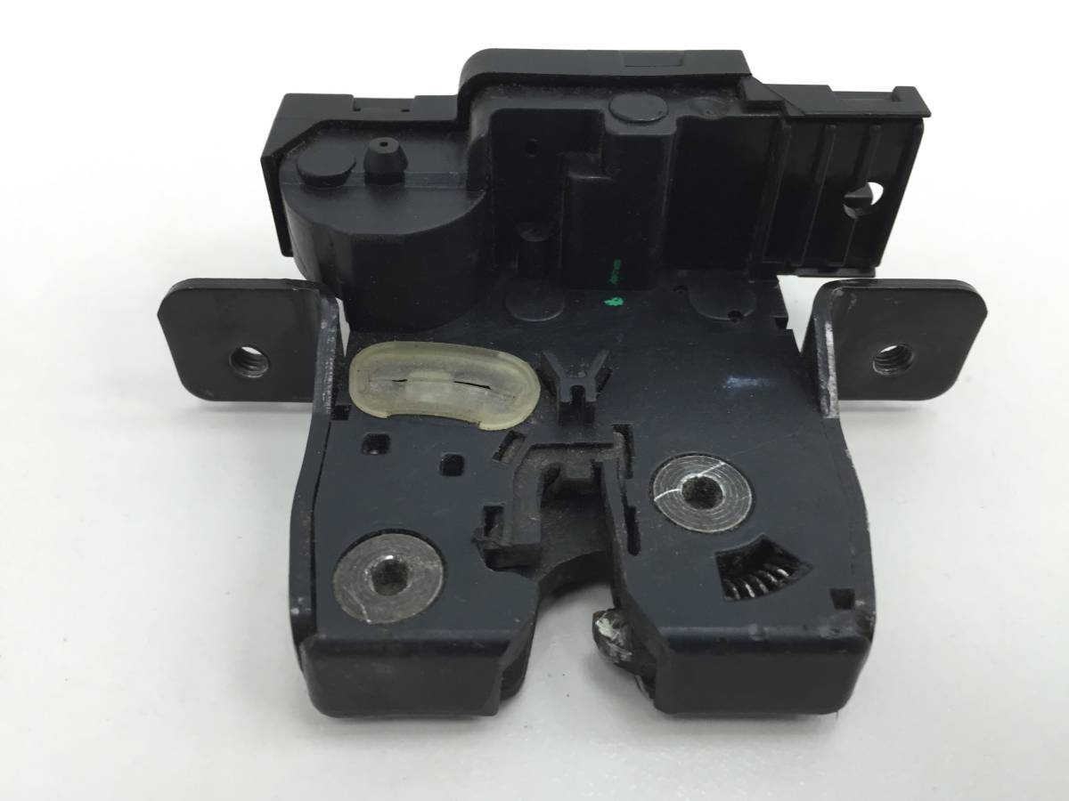 Замок багажника Nissan Qashqai (J10) 2006-2013