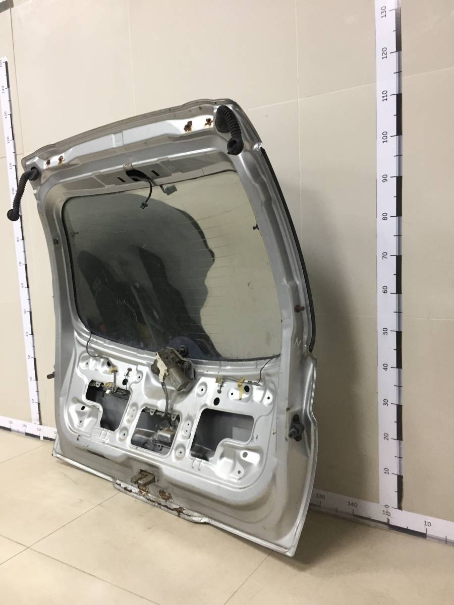 Дверь багажника со стеклом Nissan March (K12) 2002-2010