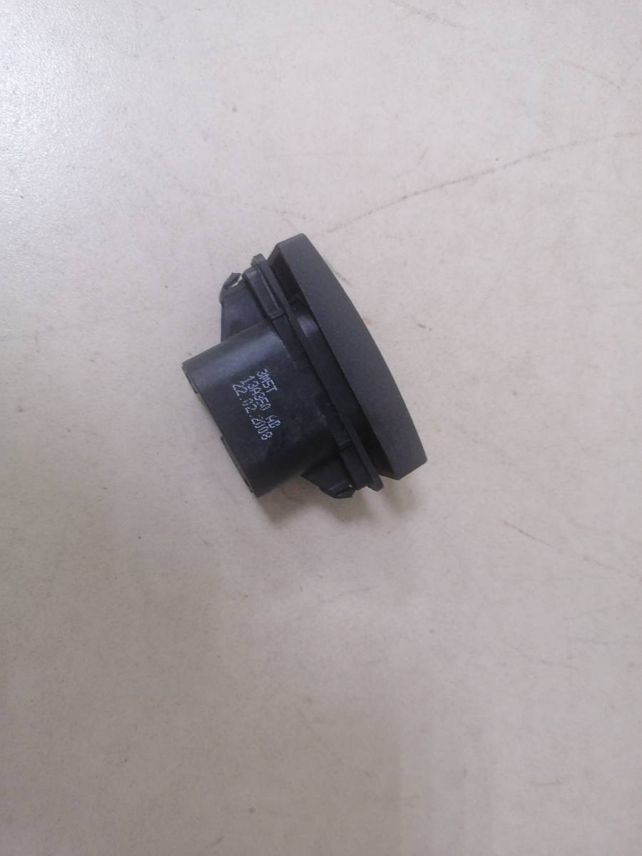 Кнопка аварийной сигнализации Ford C-MAX 2003-2010 Кнопка аварийной сигнализации Ford C-MAX 2003-2010