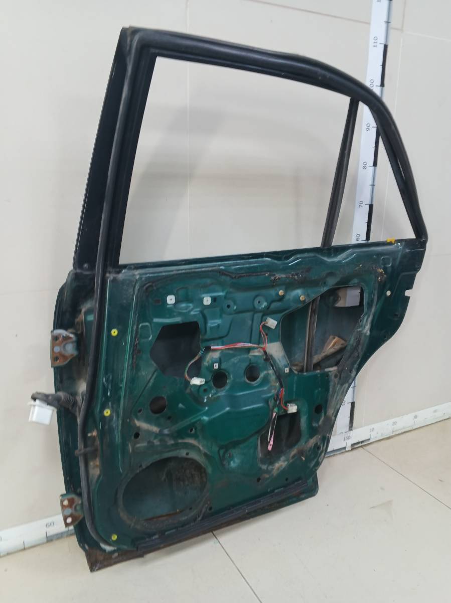 Дверь задняя правая Mazda Capella (GF, GW) 1997-2002