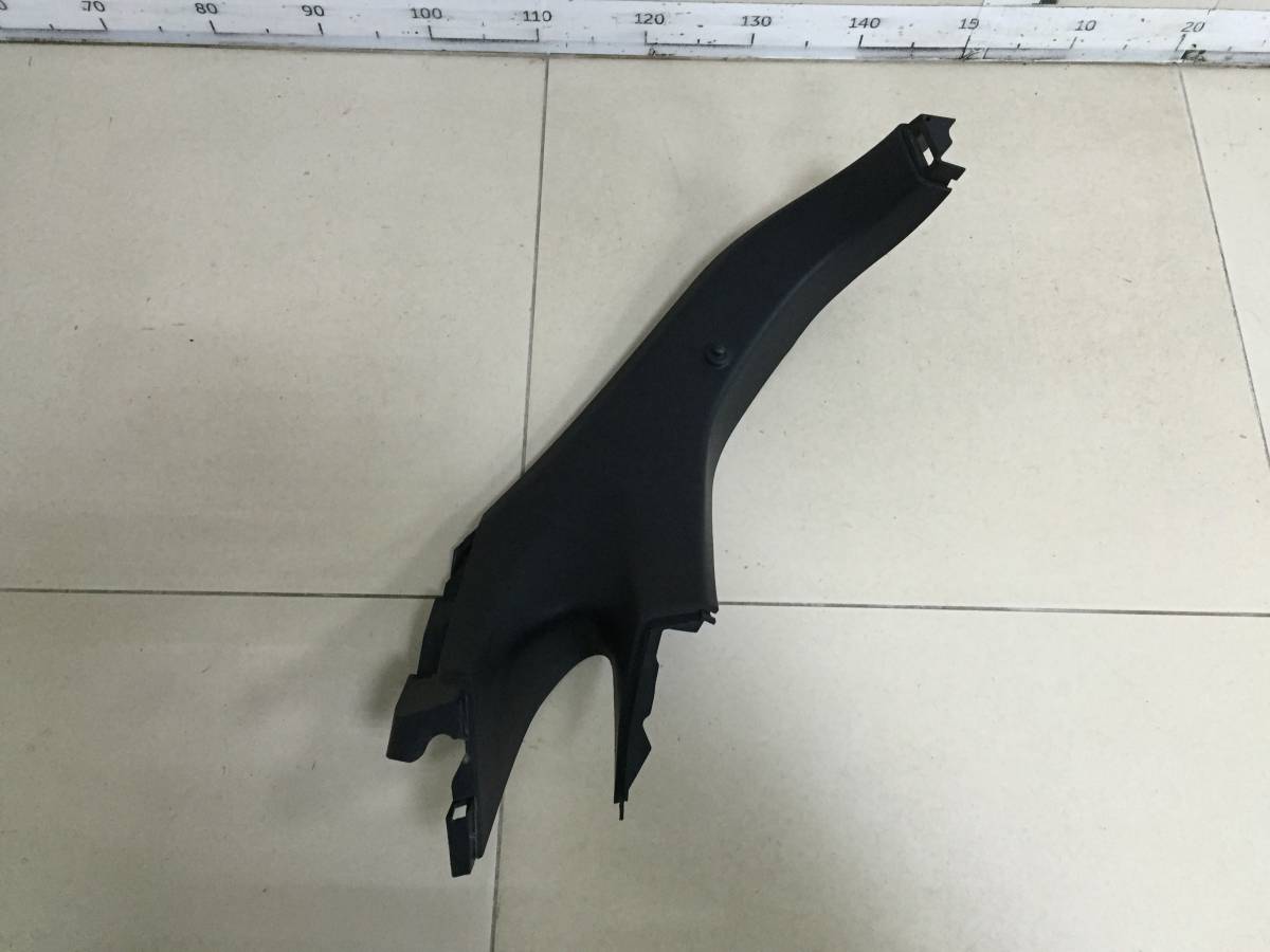 Обшивка двери багажника Honda Civic 5D 2006-2012