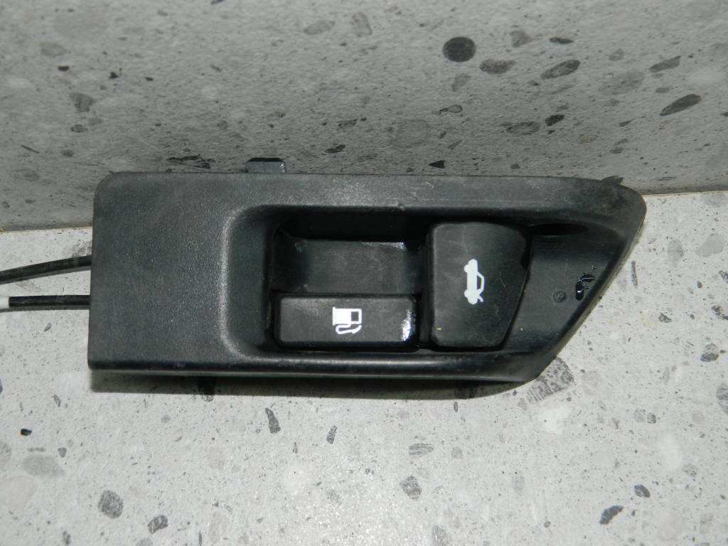 Ручка открывания багажника Toyota Corolla E150 2006-2013