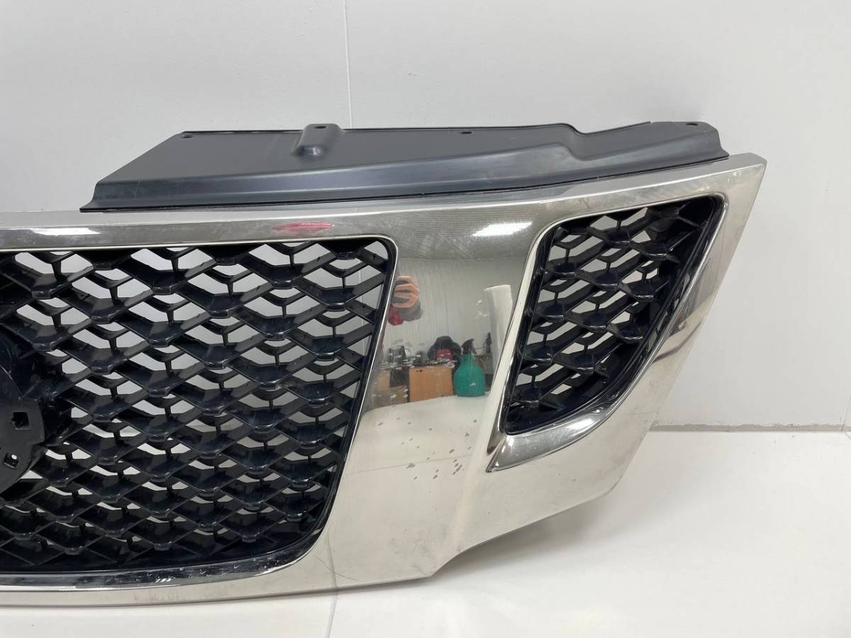Решетка радиатора Nissan Patrol (Y62) 2010>
