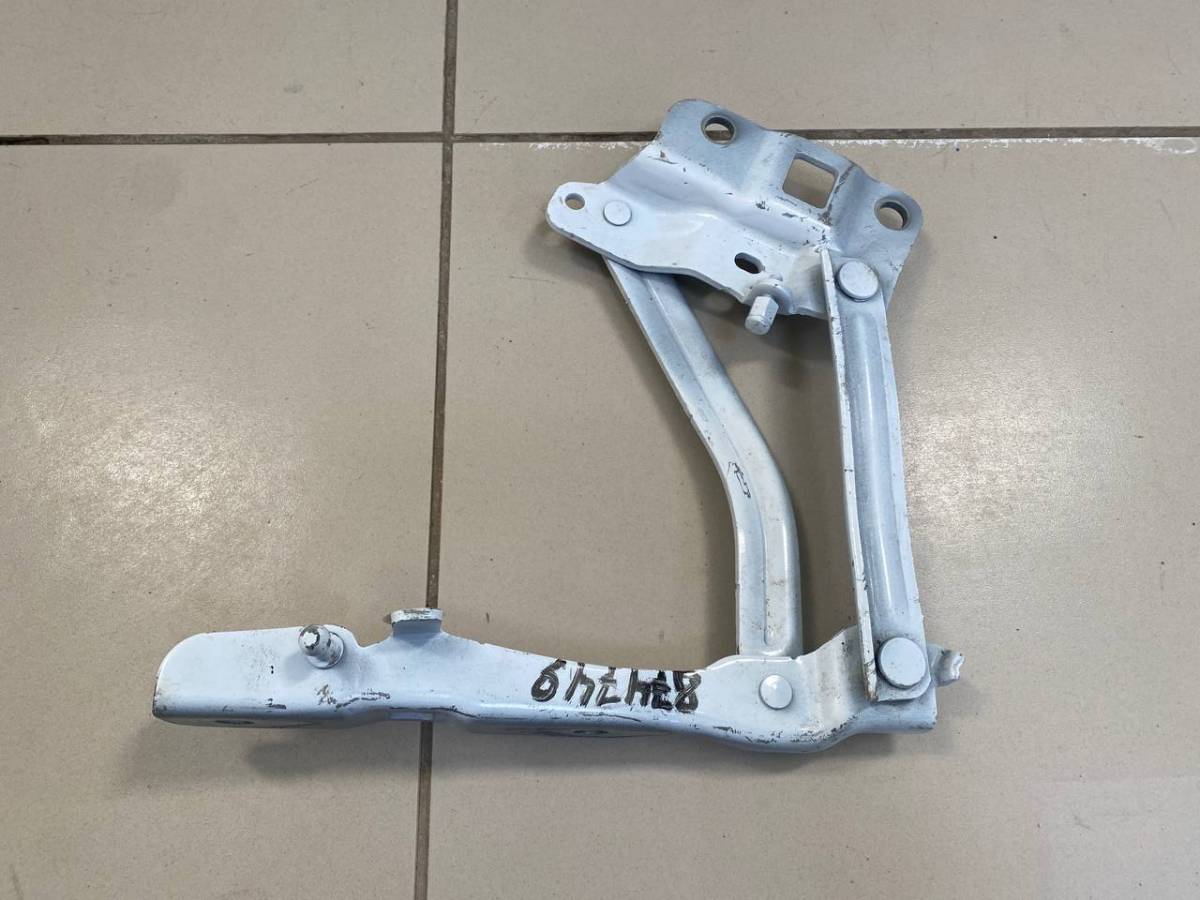 Петля капота правая Omoda С5 2021-н.в.