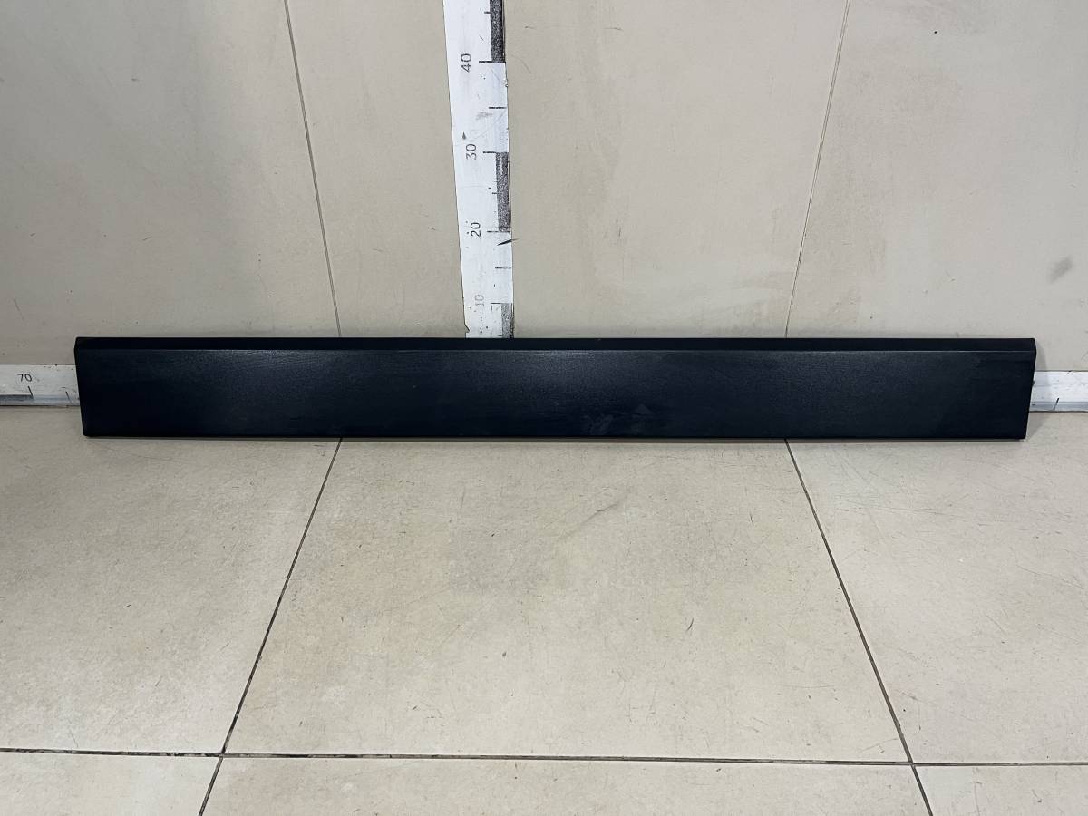 Накладка двери багажника Land Rover Discovery 3 2004-2009
