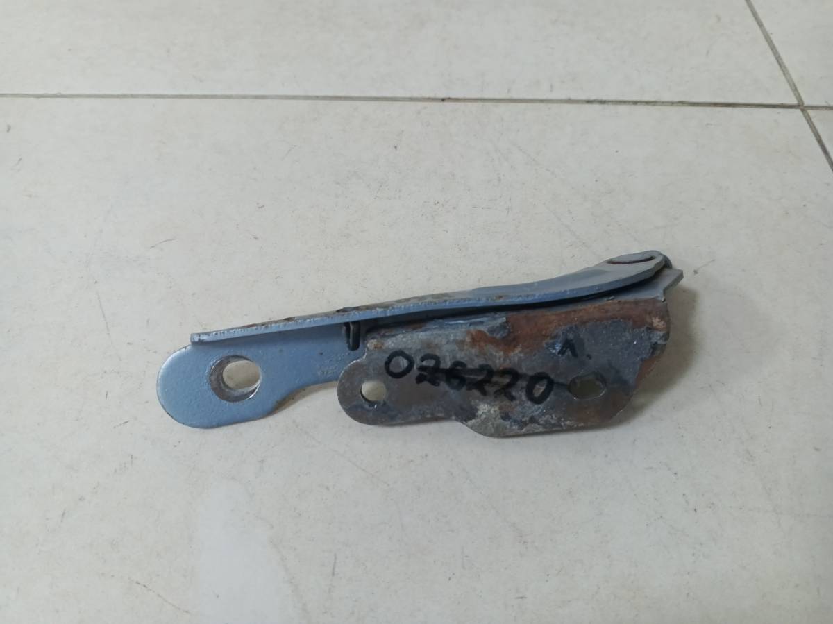 Петля капота левая Chevrolet Lanos (T100) 2004-2010