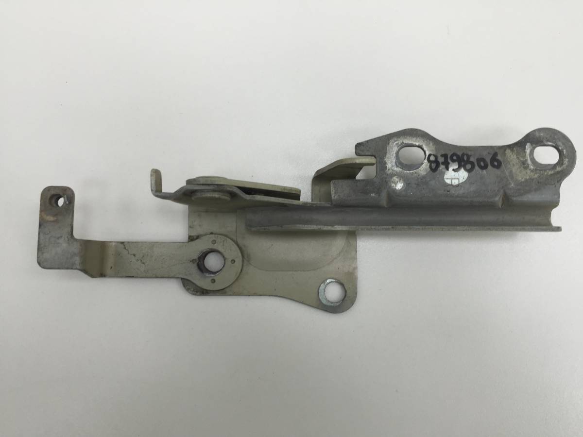 Петля капота правая Kia Spectra 2001-2011
