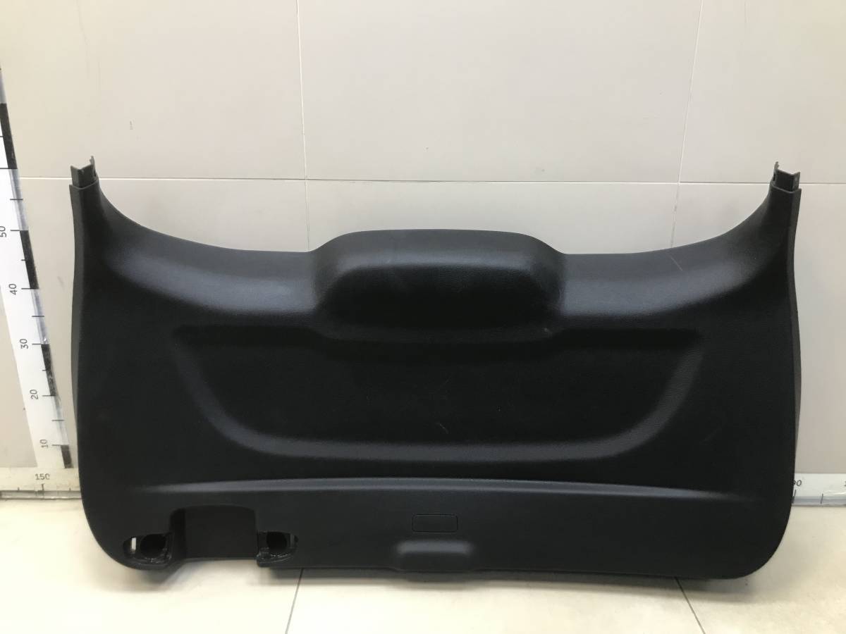 Обшивка крышки багажника Ford Escape 2007-2015