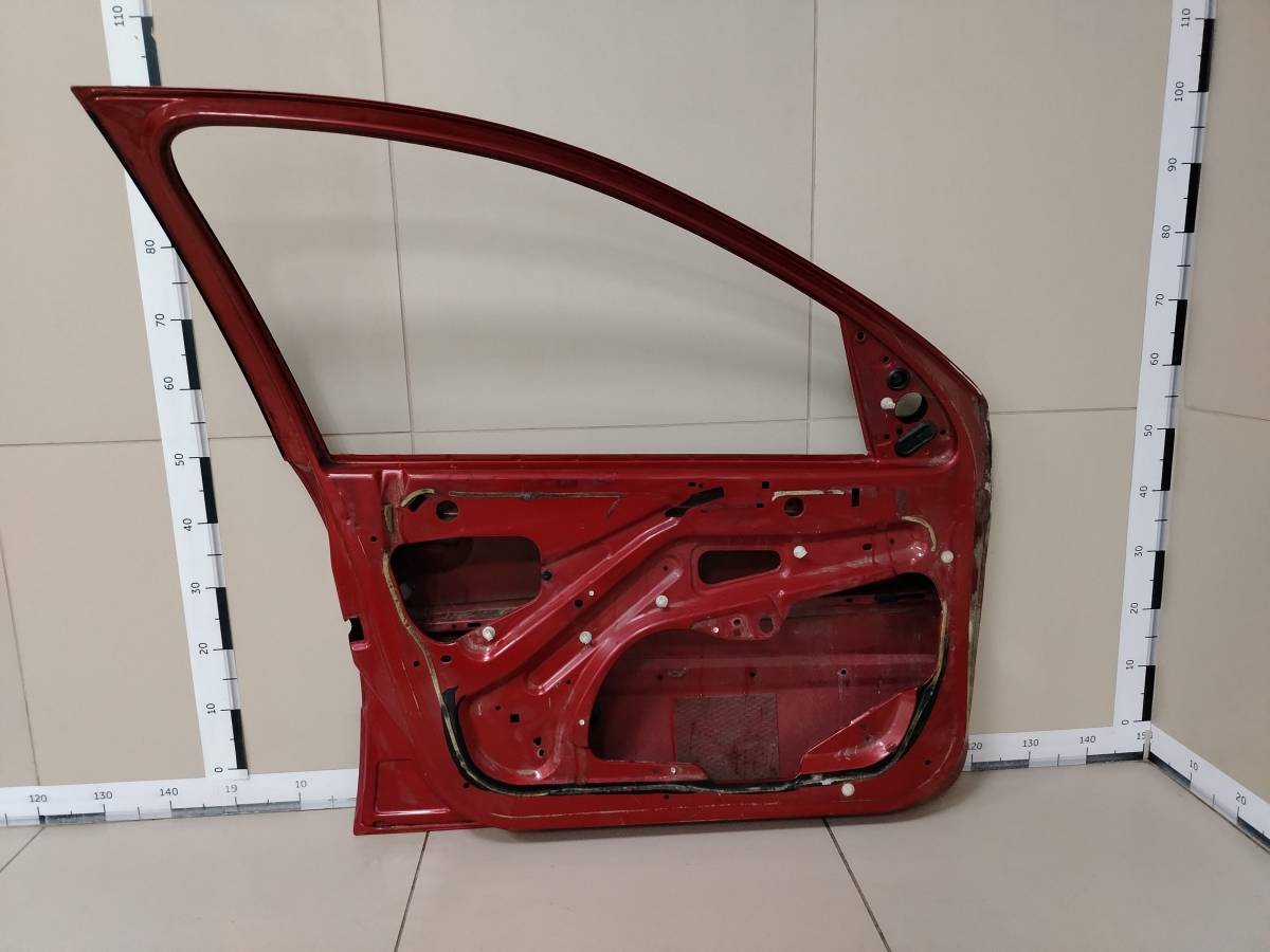 Дверь передняя левая Peugeot 206 1998-2012