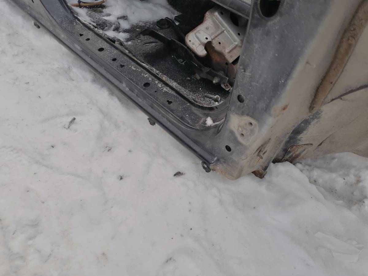 Порог со стойкой правый Suzuki Liana 2001-2007