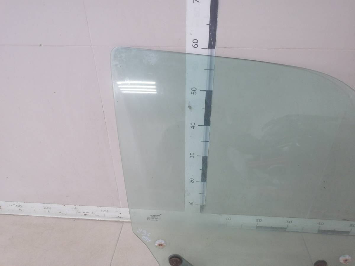Стекло двери передней правой Subaru Forester (S11) 2002-2007