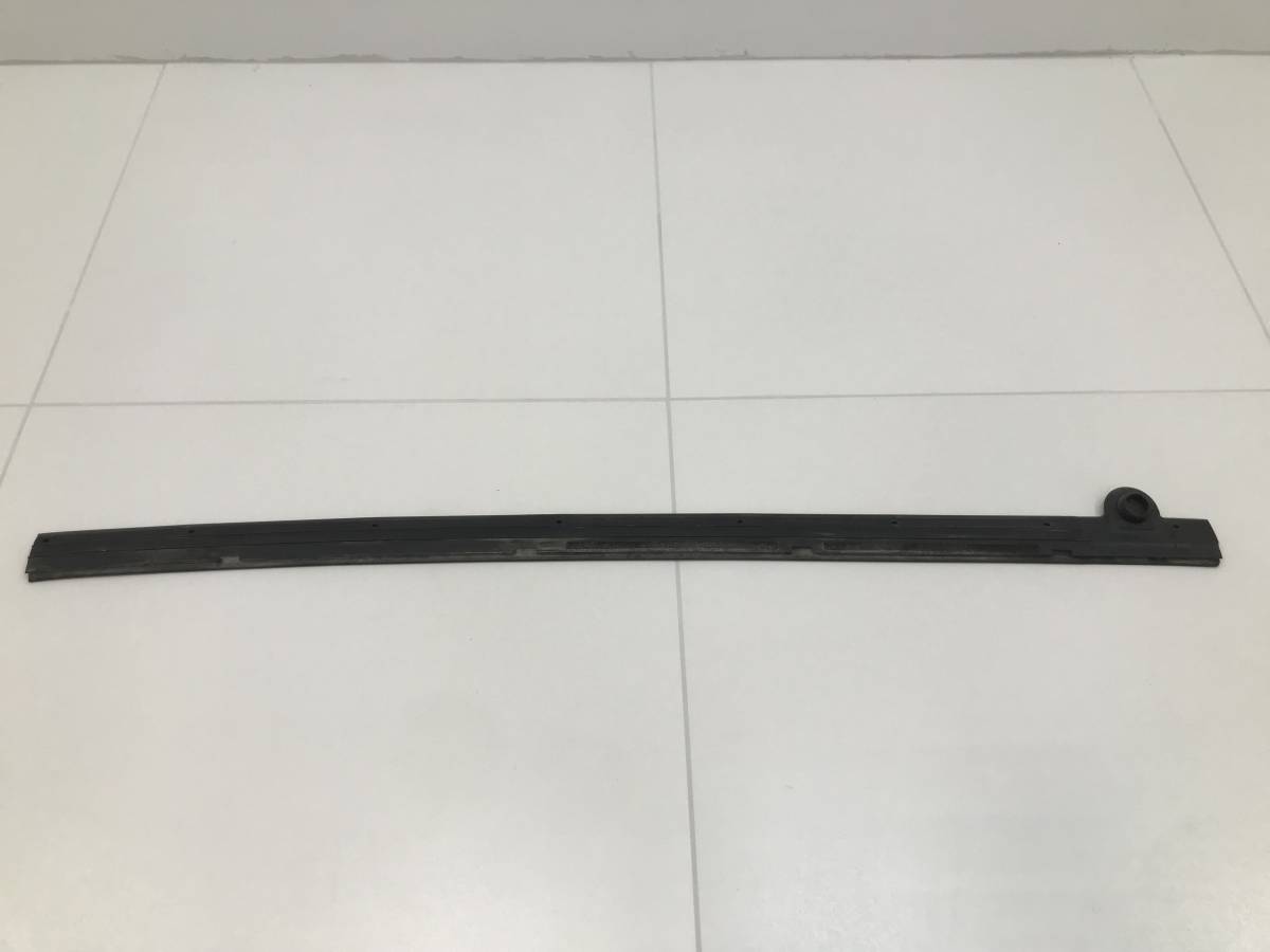 Уплотнитель двери Toyota Highlander (U40) 2007-2013