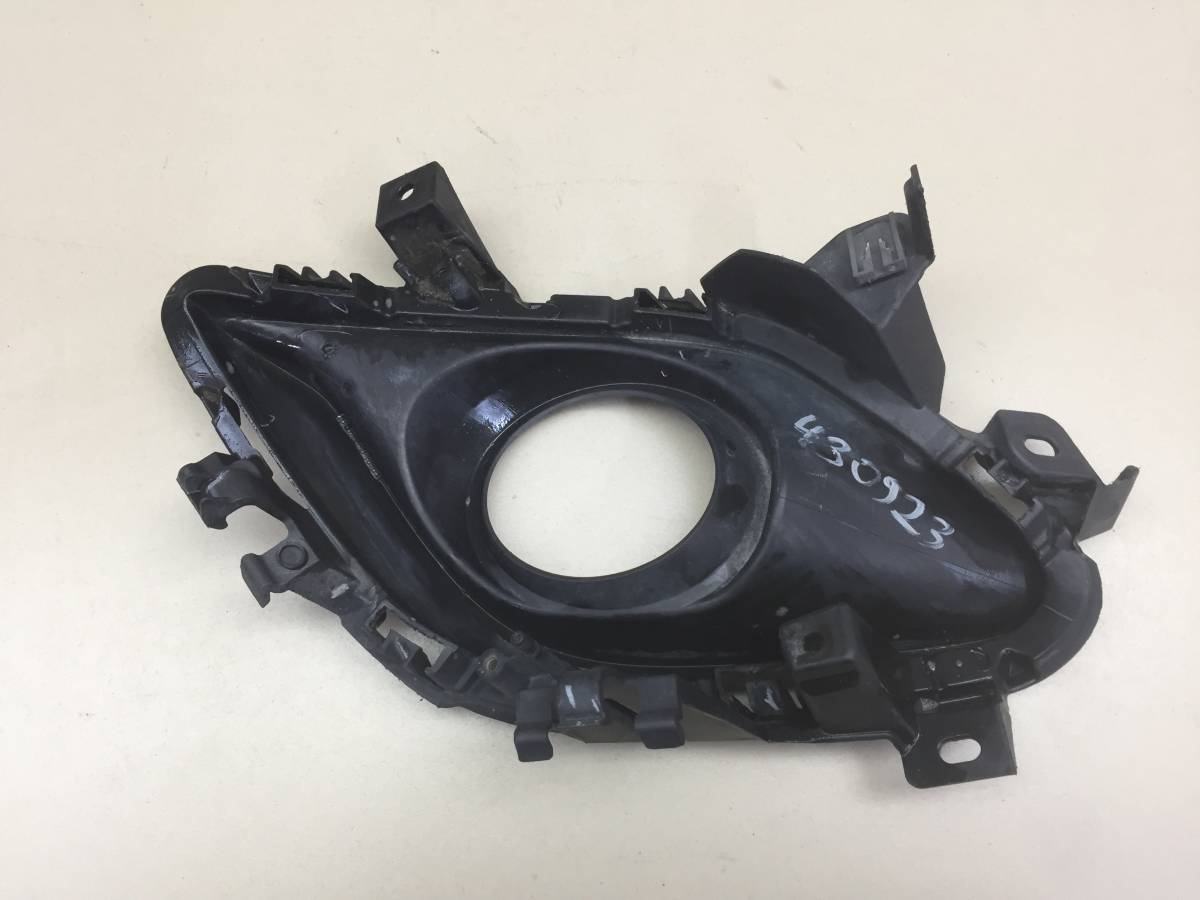 Рамка противотуманной фары правой Mazda Mazda 6 (GJ) 2013-2016