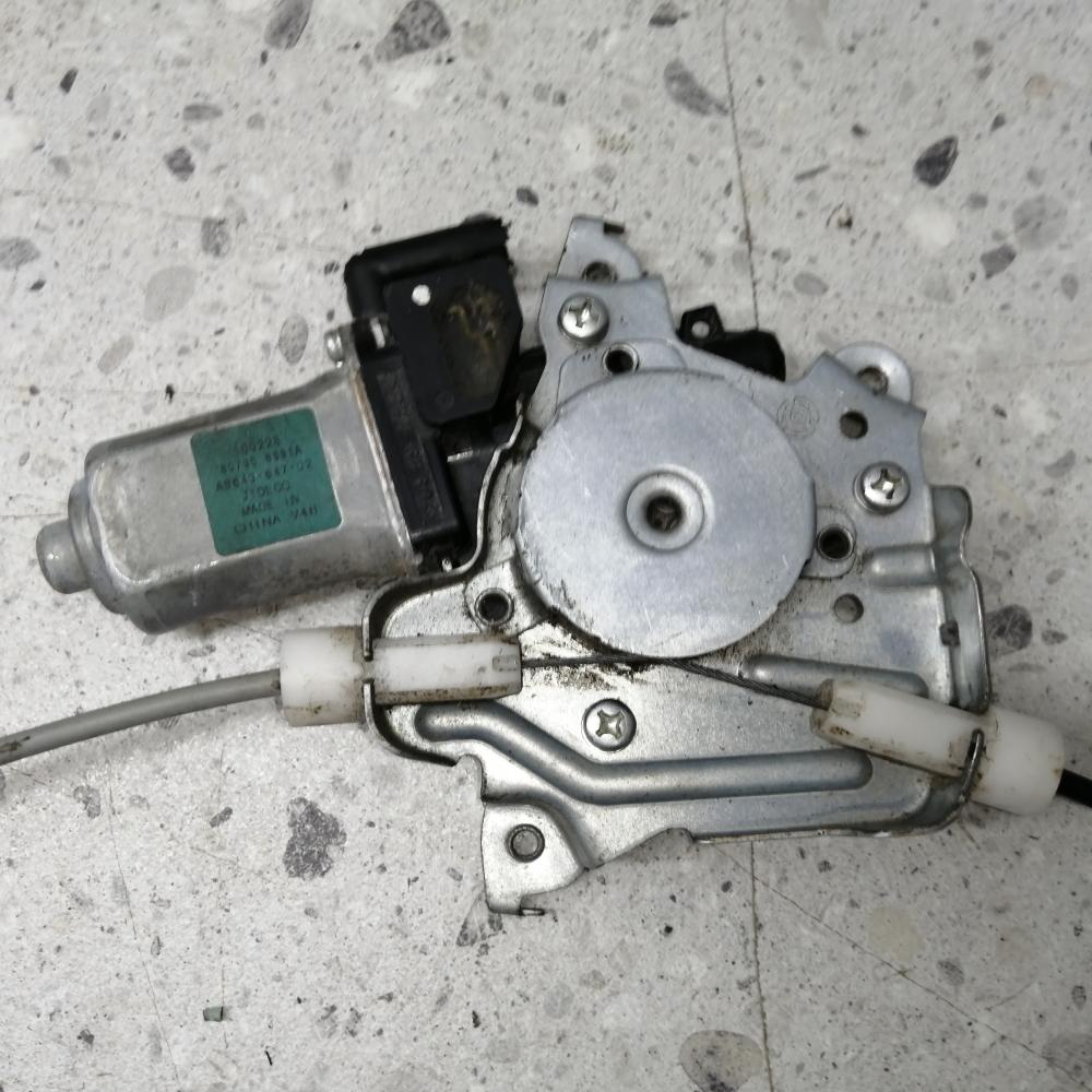 Стеклоподъемник электр. передний правый для Nissan Tiida (C11) 2007-2014