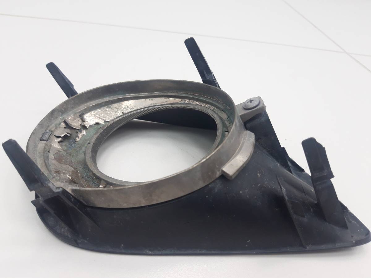 Рамка противотуманной фары правой Toyota Land Cruiser Prado (J150) 2009>