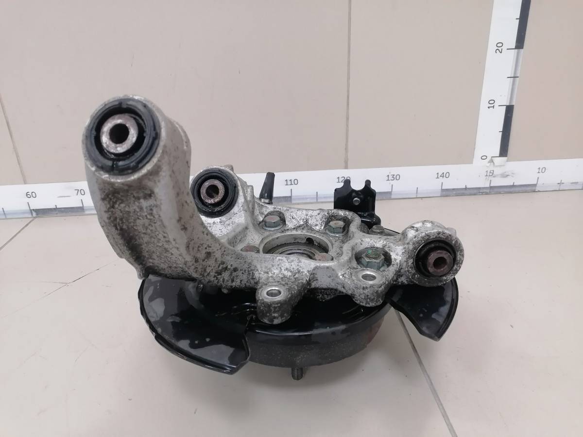 Кулак поворотный задний правый Honda CR-V 2012-2017