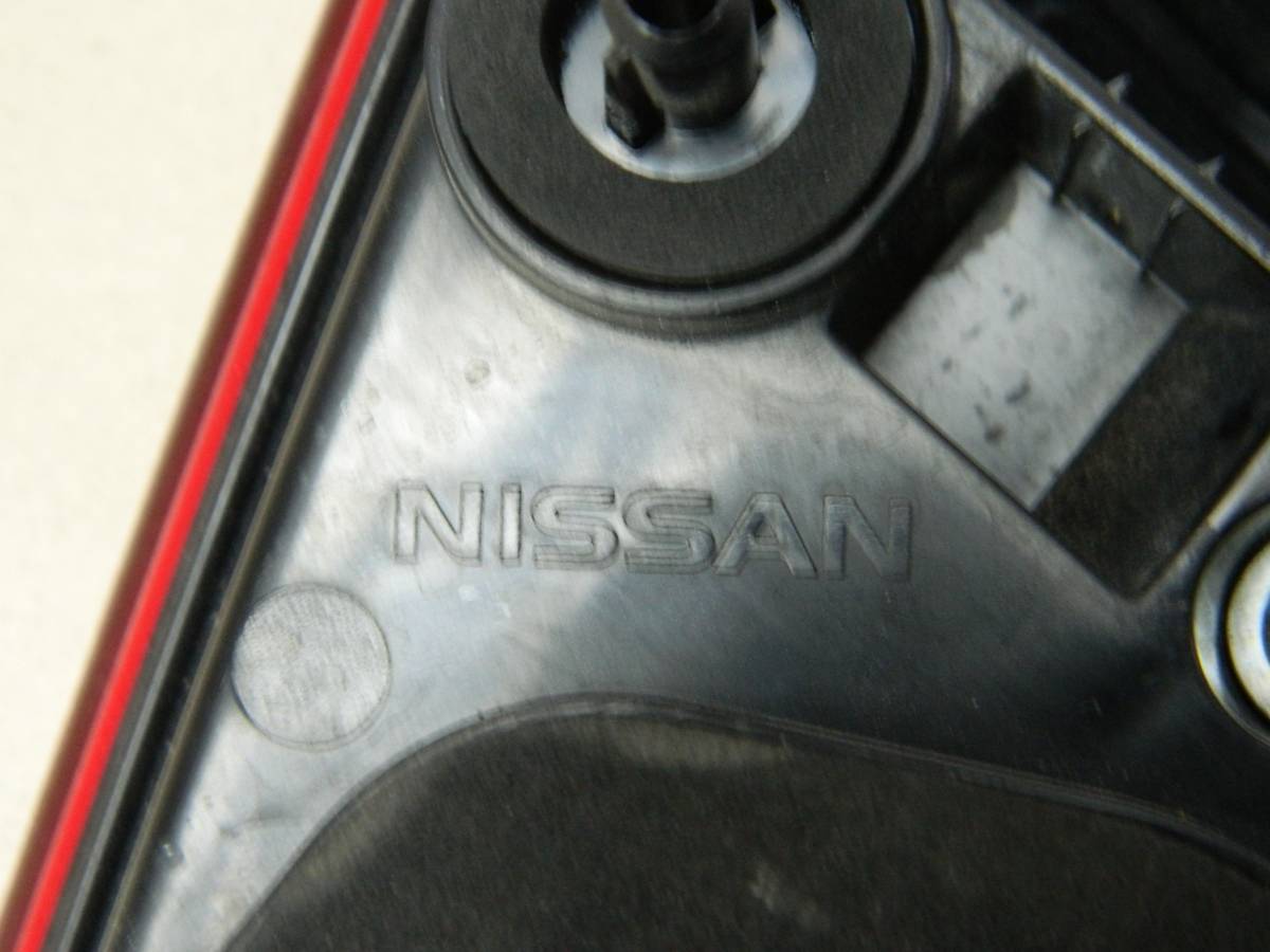 Фонарь задний внутренний левый Nissan Terrano (D10) 2014>