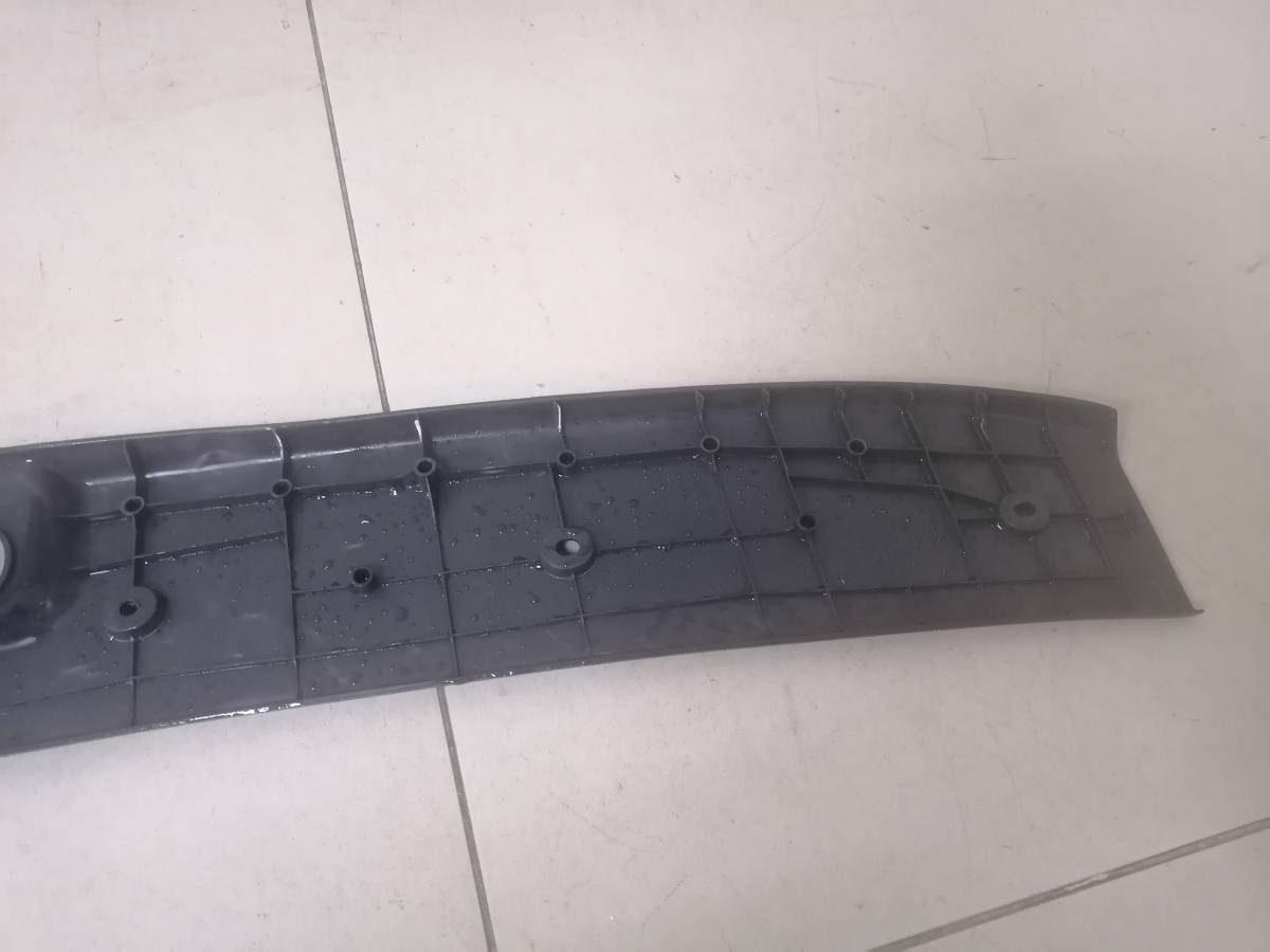 Накладка замка багажника Toyota Probox NSP160 2014