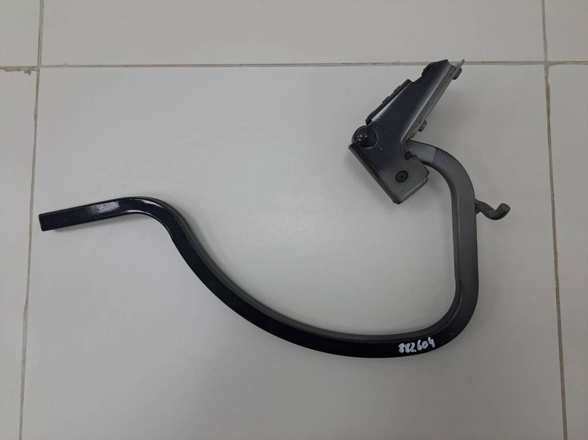 Петля крышки багажника Volkswagen Polo (Sed RUS) 2011>