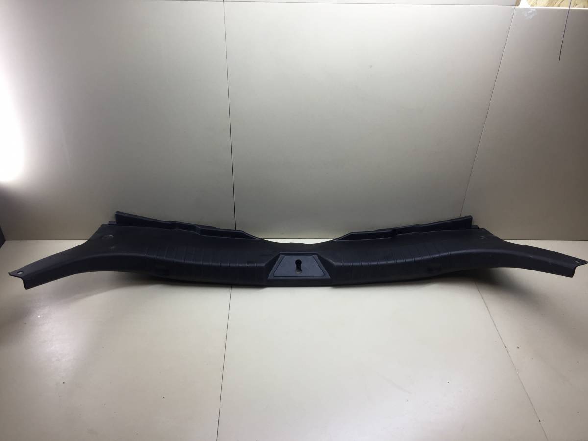 Накладка замка багажника Mazda Mazda 3 (BM) 2013-2016