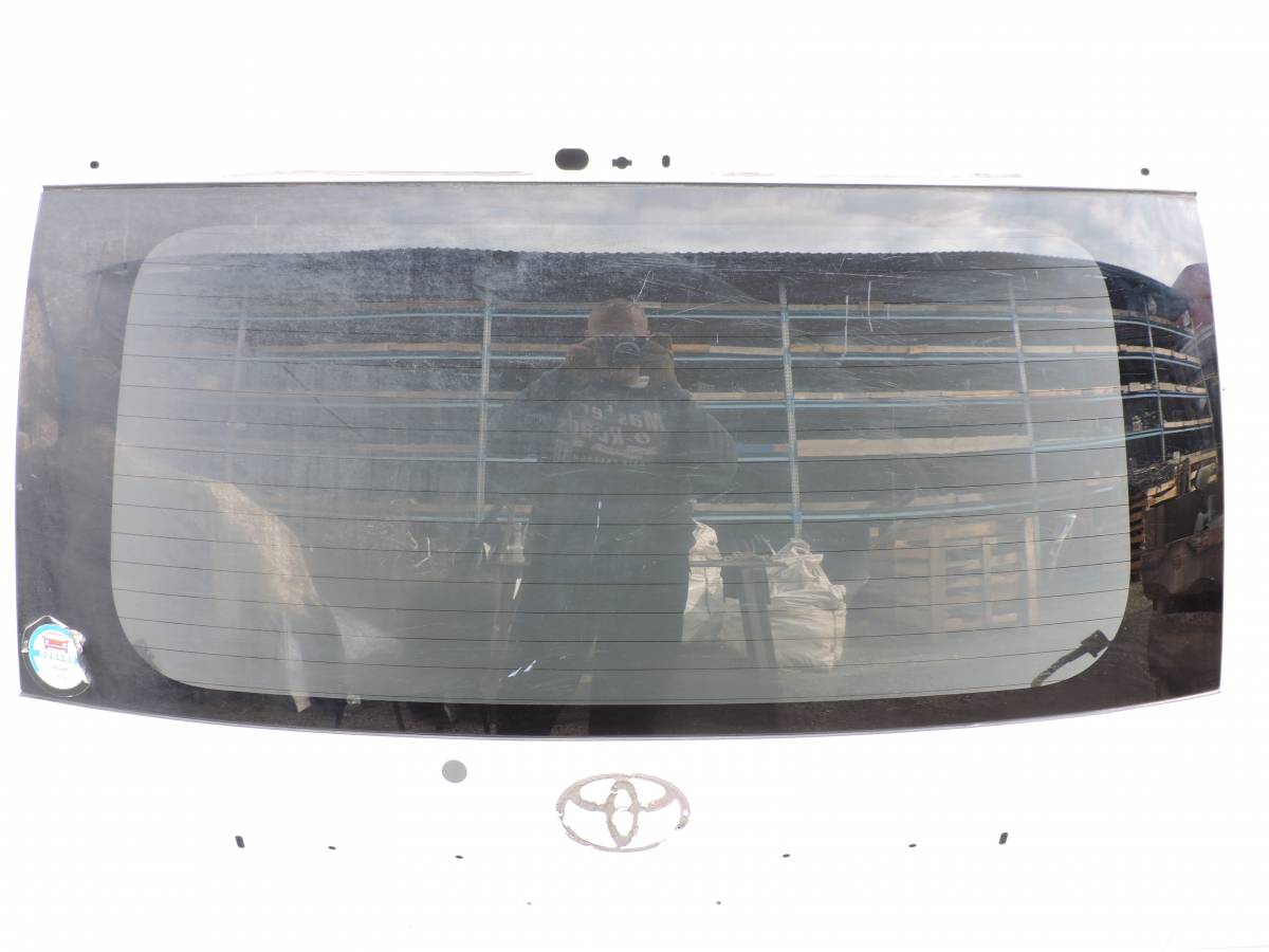 Дверь багажника Toyota Noah (R70) 2007-2013