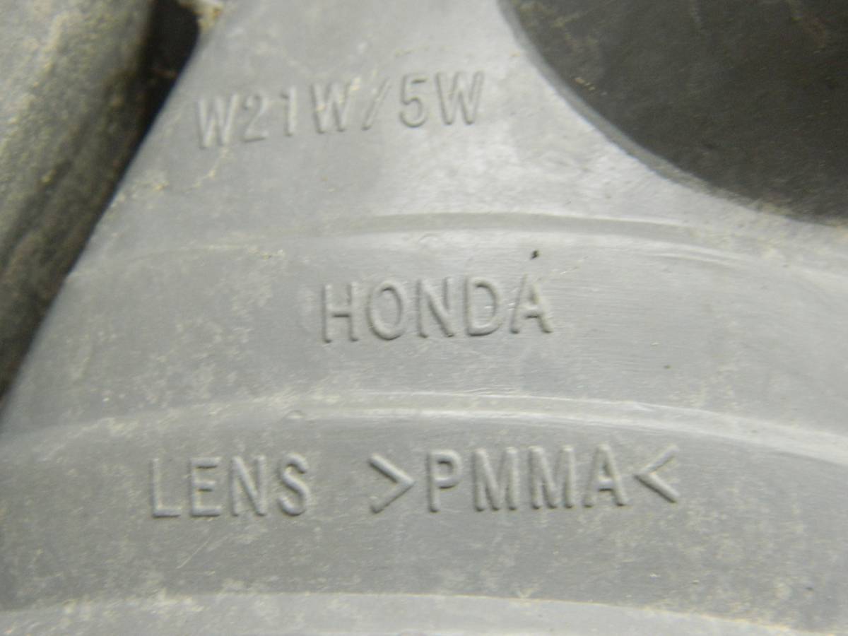Фонарь задний правый Honda Stream 2000-2006