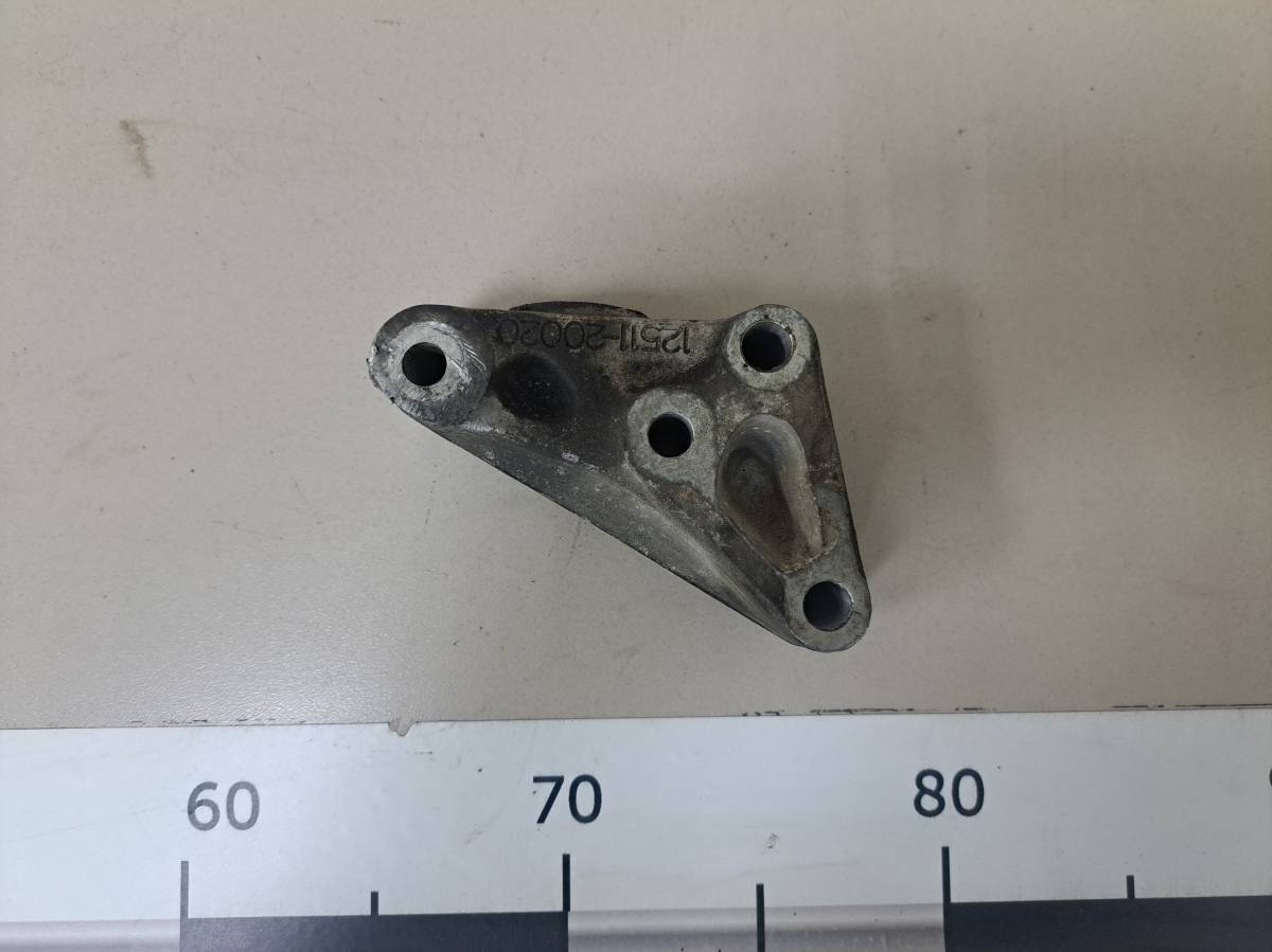 Кронштейн генератора Lexus RX 300 (XU10) 1997-2003 Кронштейн генератора Lexus RX 300 (XU10) 1997-2003