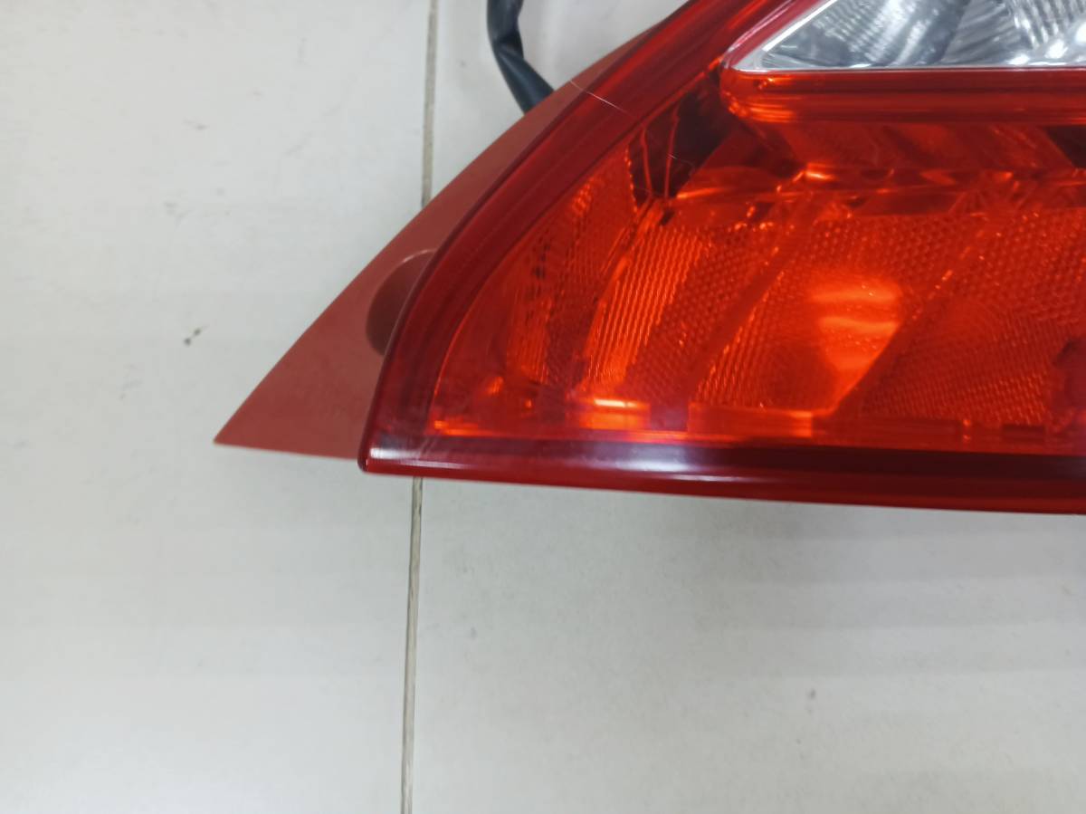 Фонарь задний правый Mazda Demio DE 2007-2011