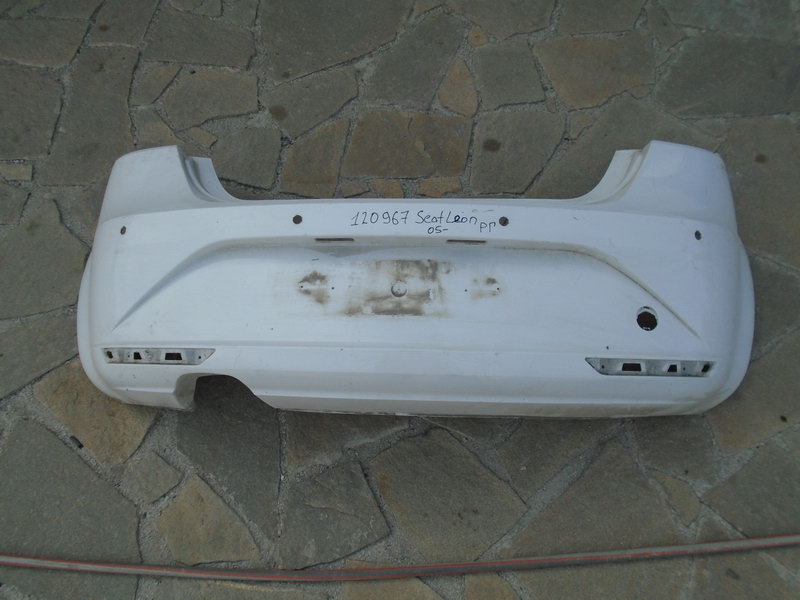 Бампер задний для Seat Leon (1P1) 2005-2013