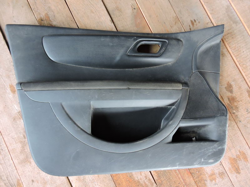 Обшивка двери передней левой для Citroen C4 2005-2011