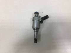 Форсунка инжекторная электрическая Volkswagen Passat B6 2005-2010